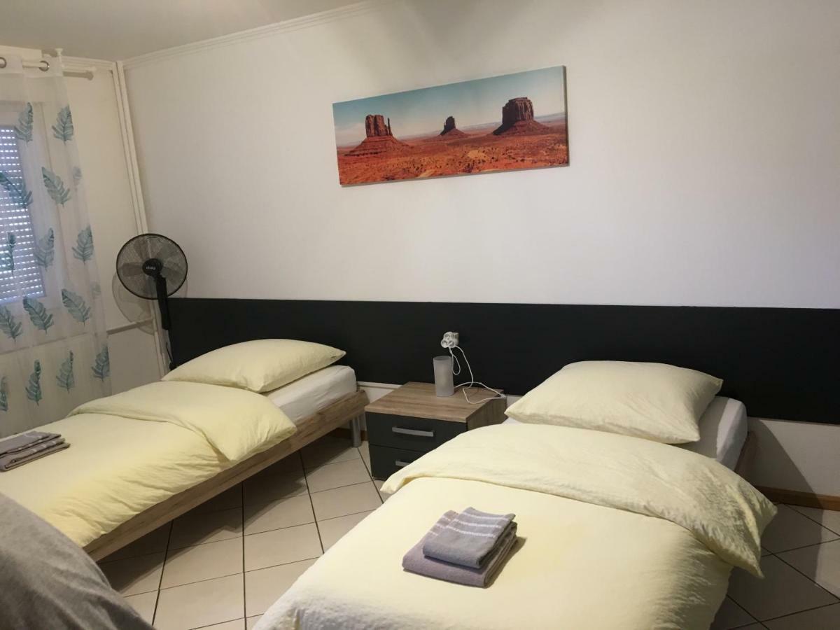 Studio Lora Rm 1221 Saint-Louis  Exteriör bild